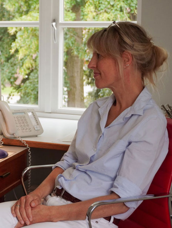 Gespraech-Dr.-Catharine-Walliser-mobil